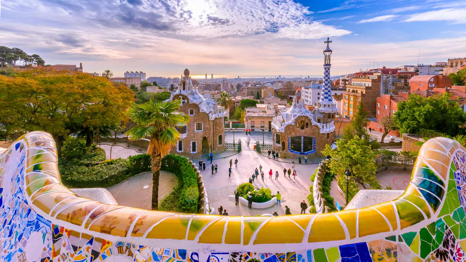 Buy a SIM card in Barcelona: How to have Internet abroad? | November 2023