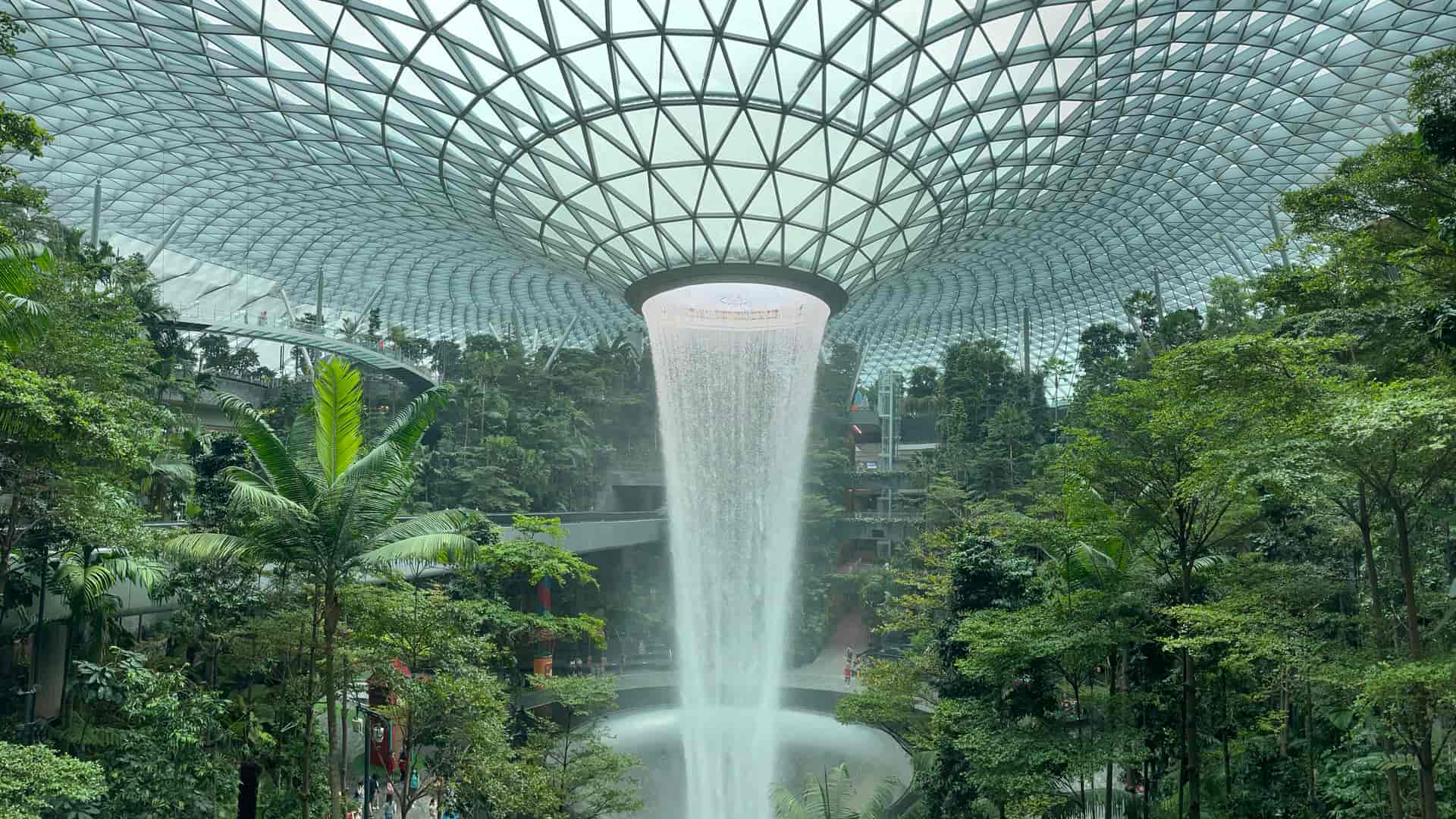 Singapore airport fountain to represent the international deals in this place 