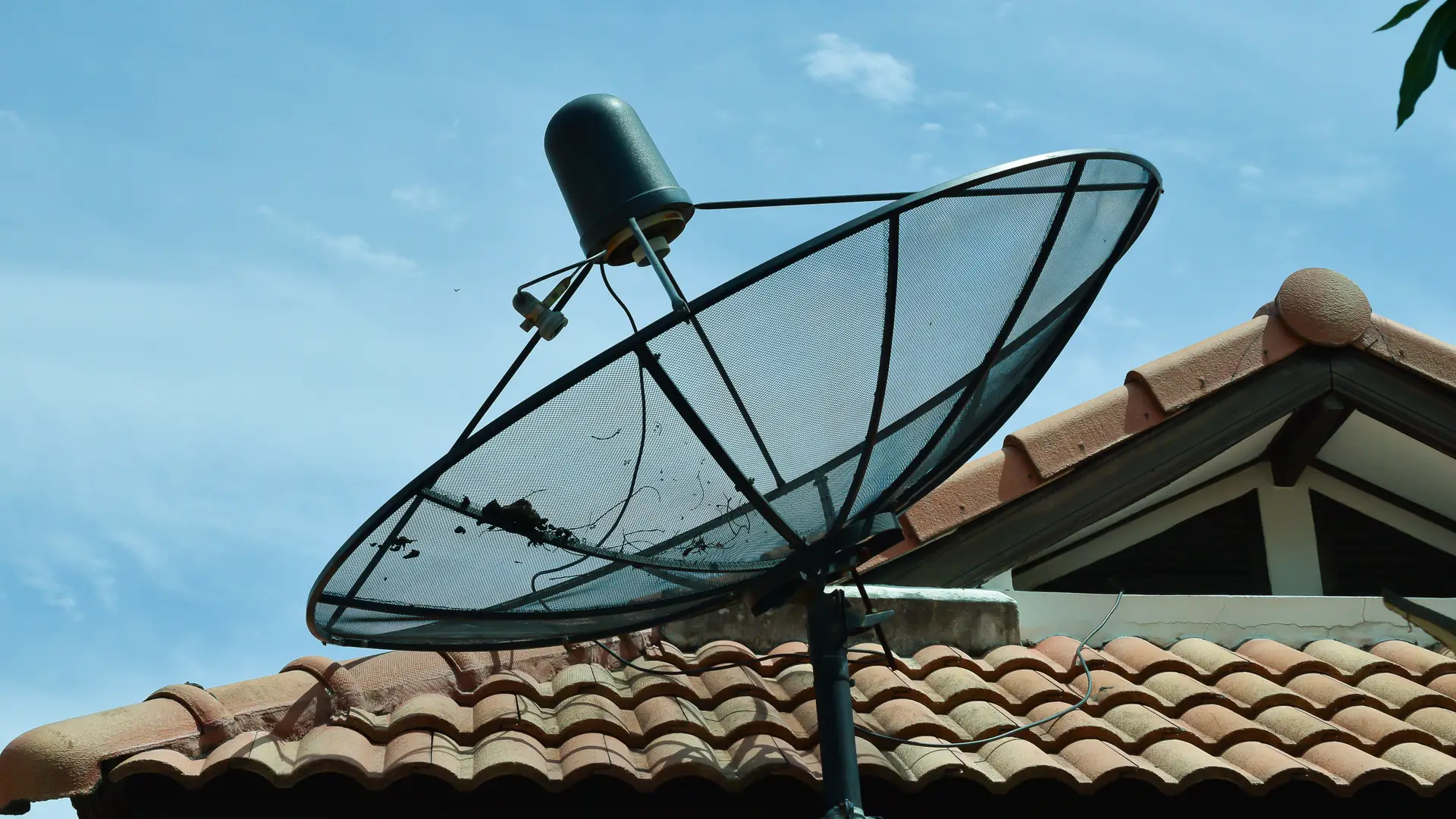 Satellite antenna in a rooftop from a satellite broadband