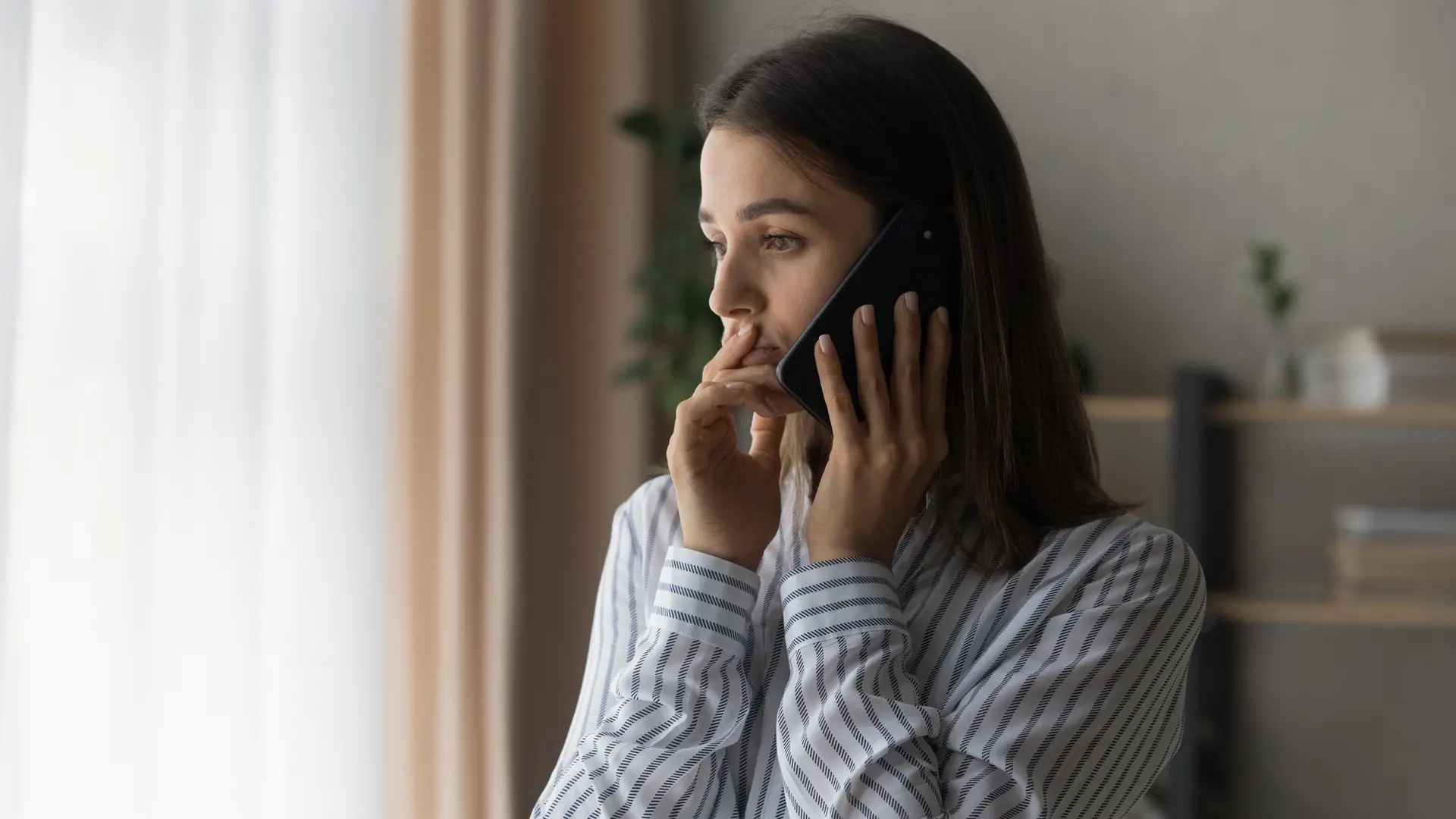Young woman doing a wifi calling
